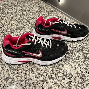 Women’s Nike shoes